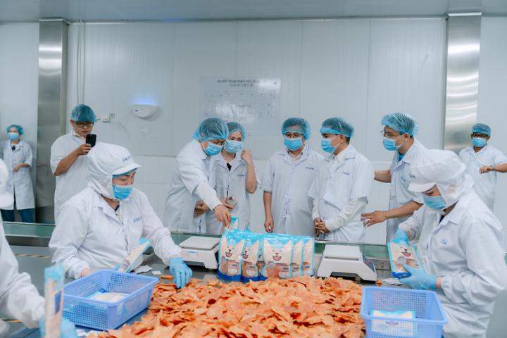 Quy trình kiểm soát chất lượng tại nhà máy do LA PET phân phối